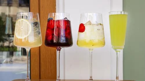 Три сангрии и твист на French 75.