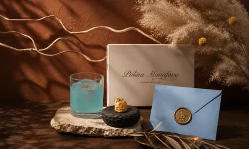 В Alpaca появился летний проект с Polina Manafova