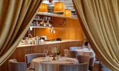 Rezension: Abendessen im Niki Piano Bar – Flügel, russische Küche und Fragezeichen beim Service