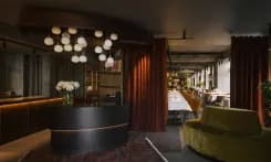 Kira Restaurant: гастрономическое Средиземноморье в историческом здании на Кирочной