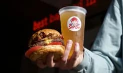 SUR посвятит новое меню «Радио Ностальгия» бургеру Wendy’s