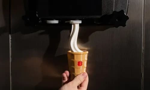 Мороженое в HookahPlace Forever в стаканчике с 3D-принтера